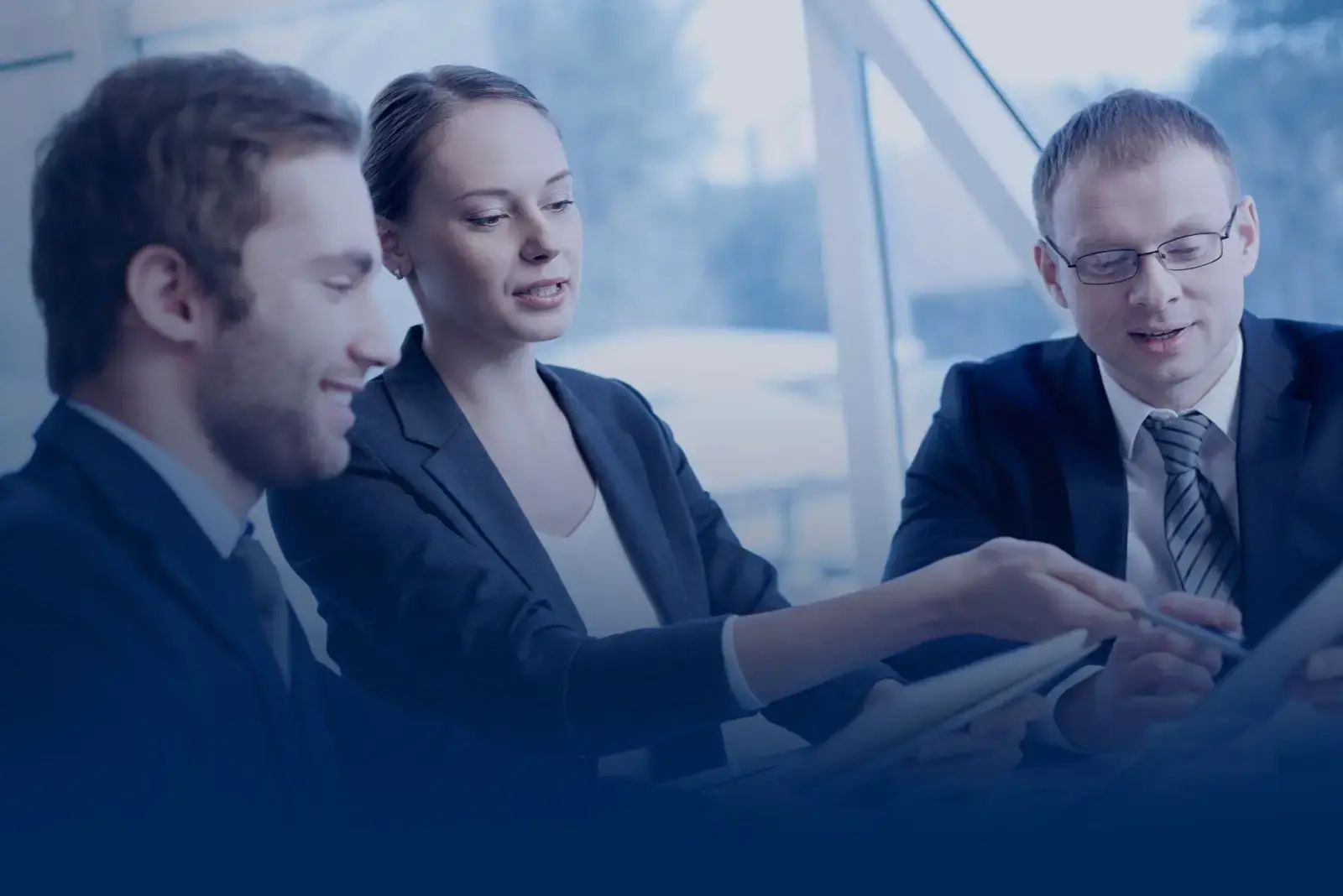 use-cases-hero-banner-mobile-HR-min